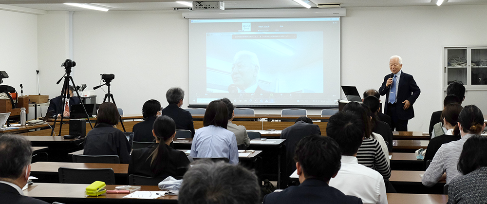 安井代表
