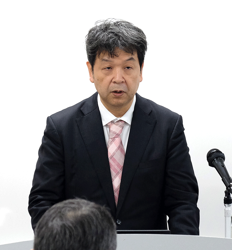 松井氏